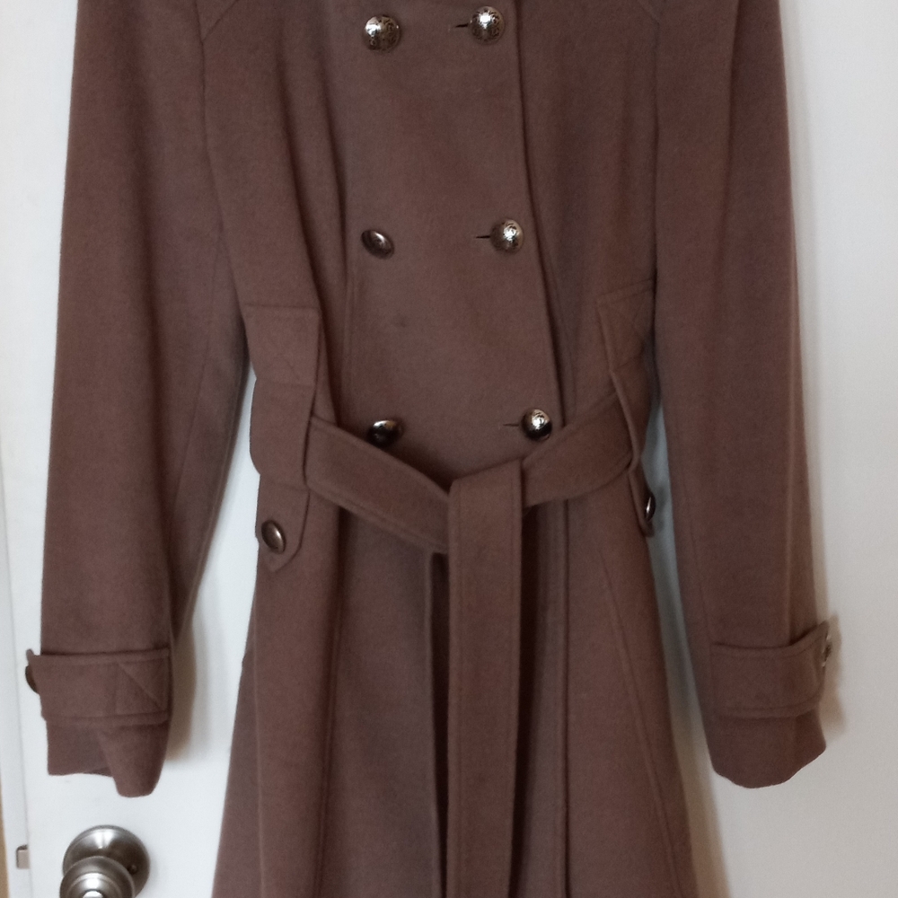 Tahari Mink Colored Wool Coat. Size 10, fits like a size 8.